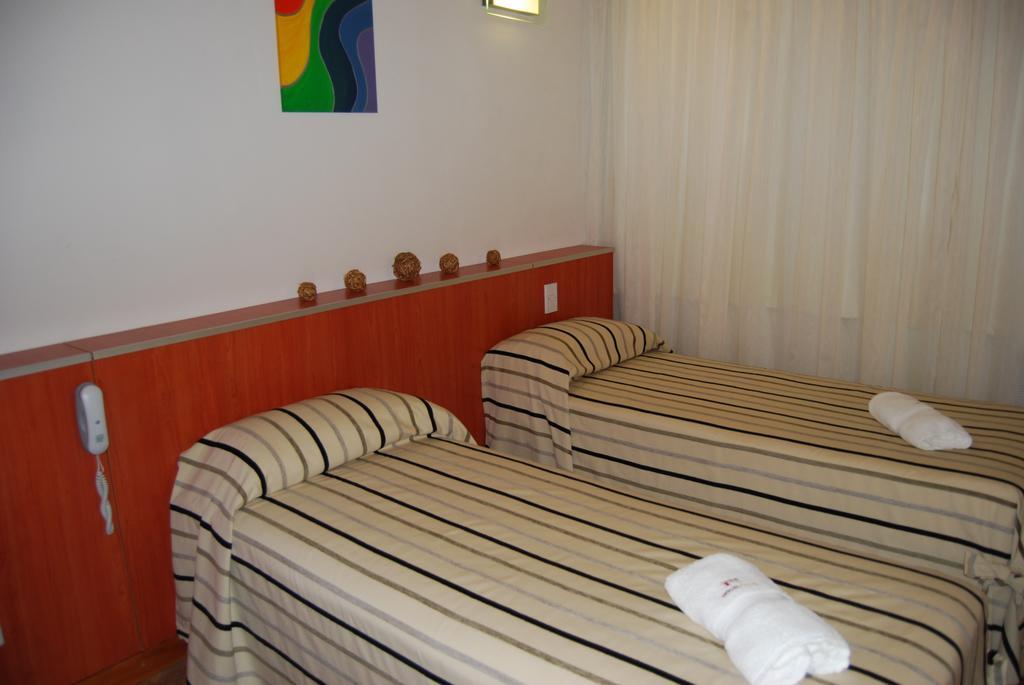 Hotel Necof Rosario Pokoj fotografie
