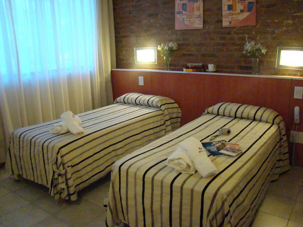 Hotel Necof Rosario Pokoj fotografie